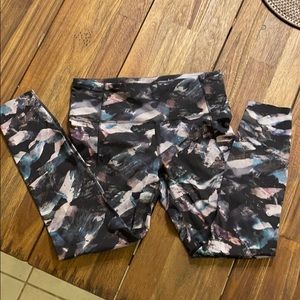 Wunder Under Leggings 23”